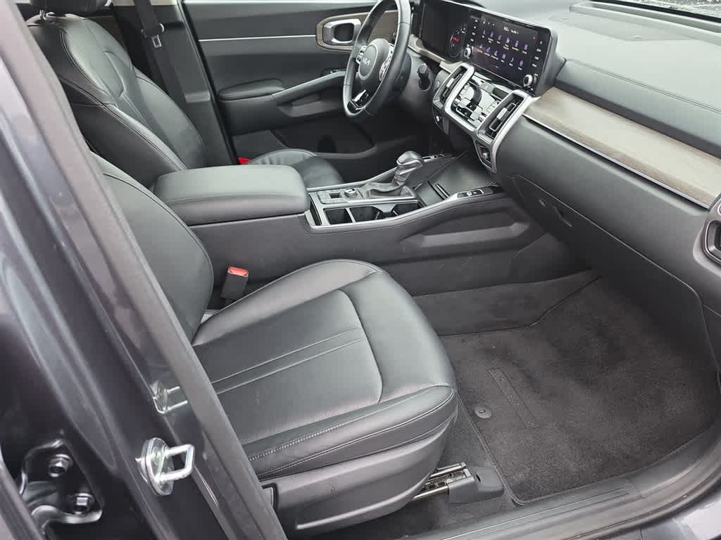 2022 Kia Sorento X-Line EX