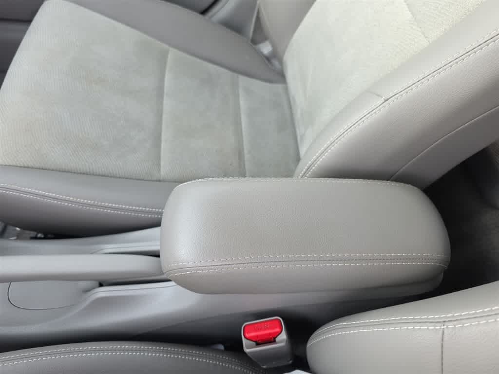 2012 Honda Insight Base