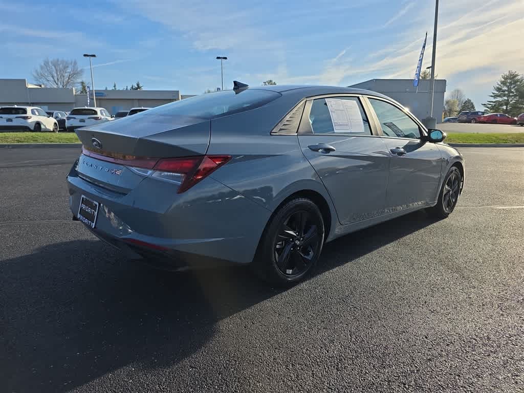 2022 Hyundai Elantra SEL