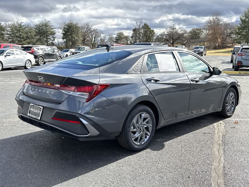 2024 Hyundai Elantra SEL