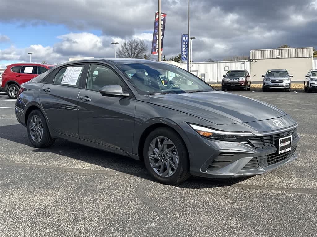 2024 Hyundai Elantra SEL