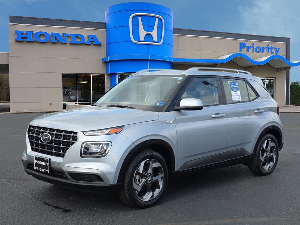 2022 Hyundai Venue SEL