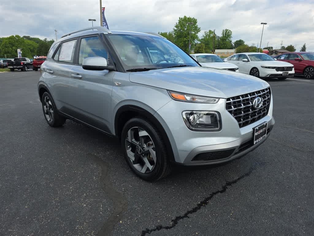 2022 Hyundai Venue SEL