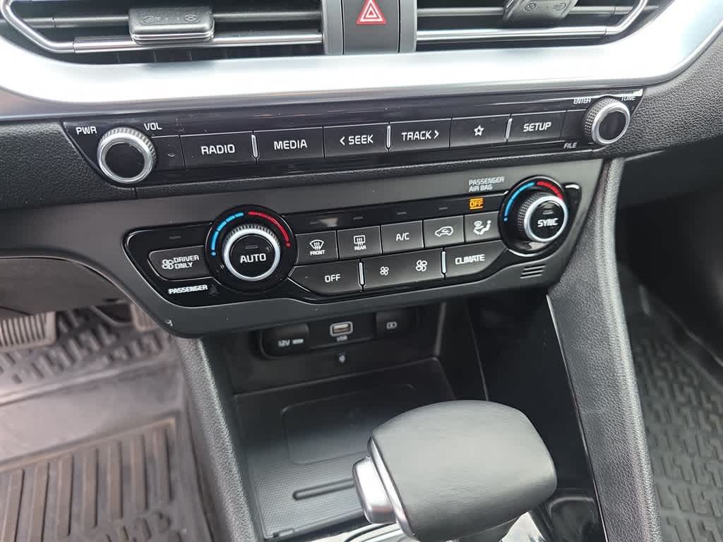 2022 Kia Niro Plug-In Hybrid EX