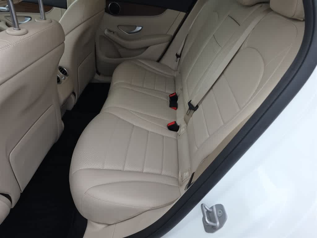 2021 Mercedes-Benz GLC 300 GLC 300