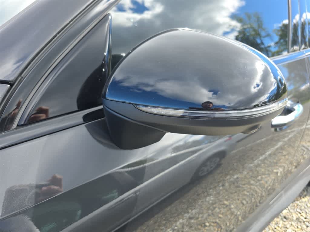 2025 Mercedes-Benz GLC 300 GLC 300