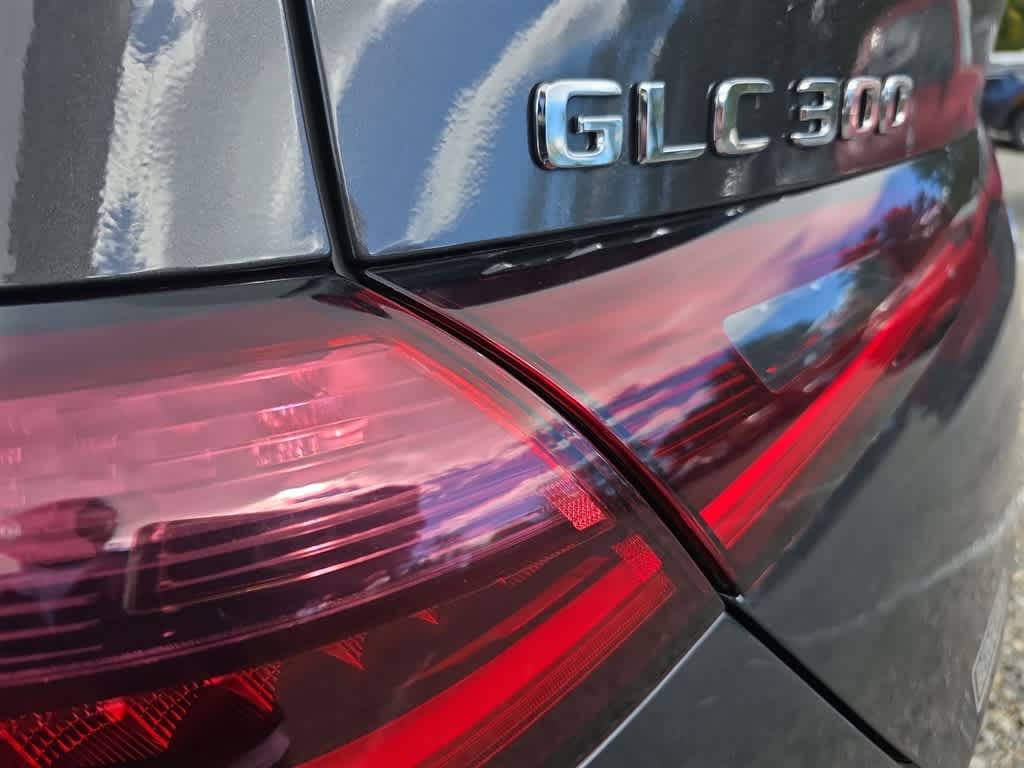 2025 Mercedes-Benz GLC 300 GLC 300