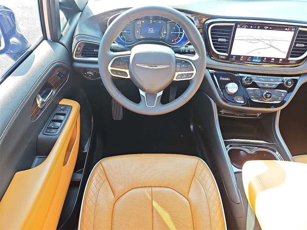 2023 Chrysler Pacifica Hybrid Pinnacle
