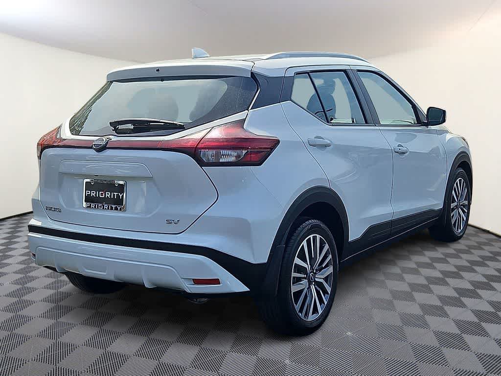 2023 Nissan Kicks SV
