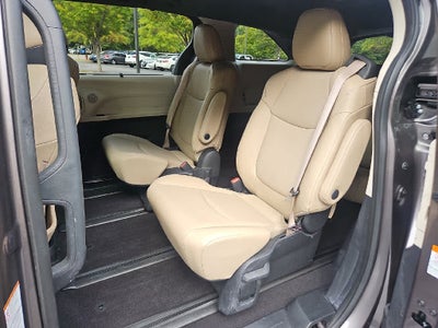 2021 Toyota Sienna XLE