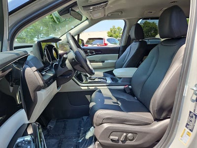 2024 Kia Carnival EX