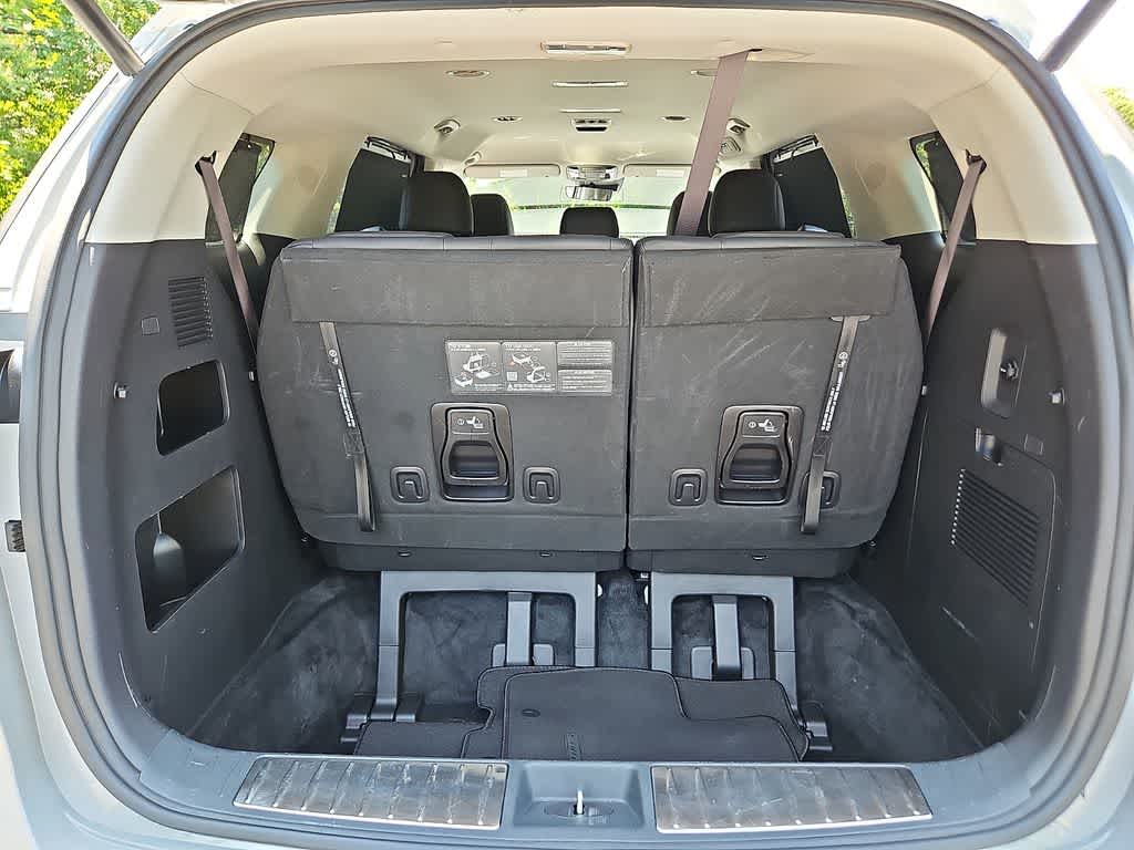 2024 Kia Carnival EX
