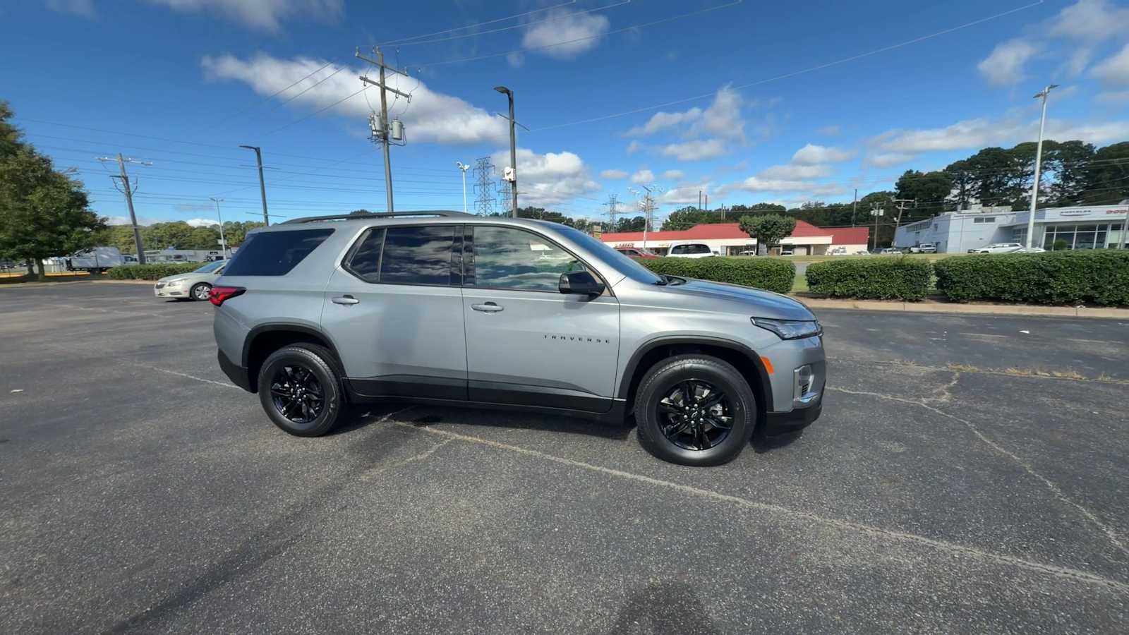 2023 Chevrolet Traverse LS