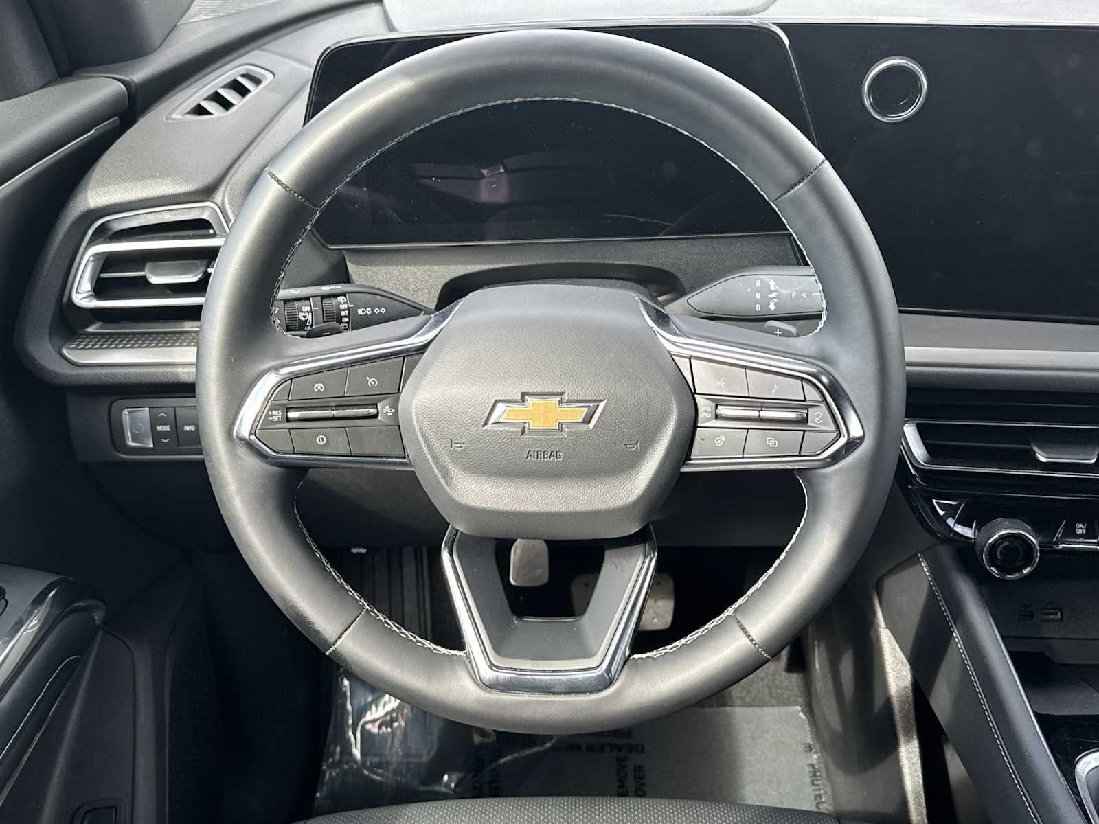 2026 Chevrolet Traverse AWD LT
