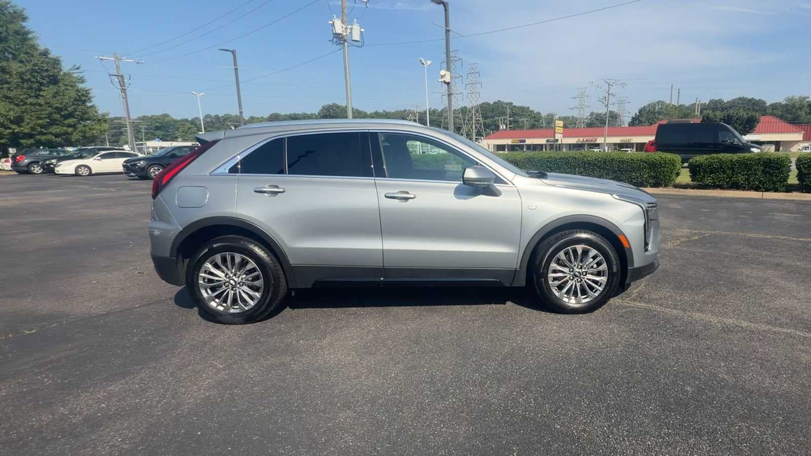 2025 Cadillac XT4 FWD Premium Luxury
