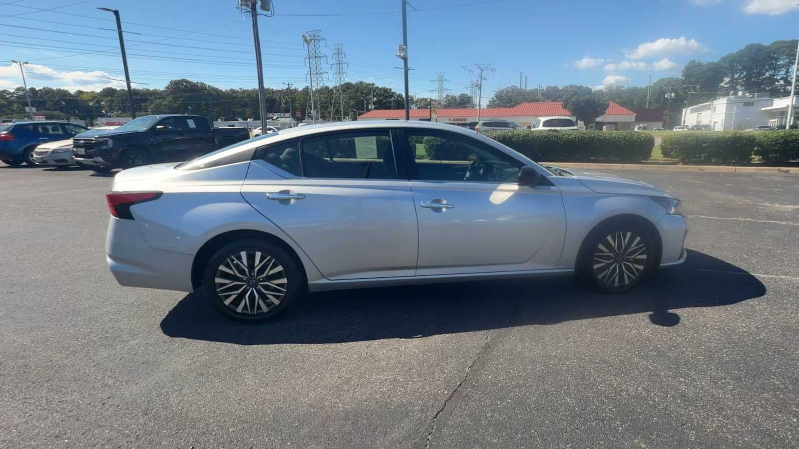 2025 Nissan Altima SV