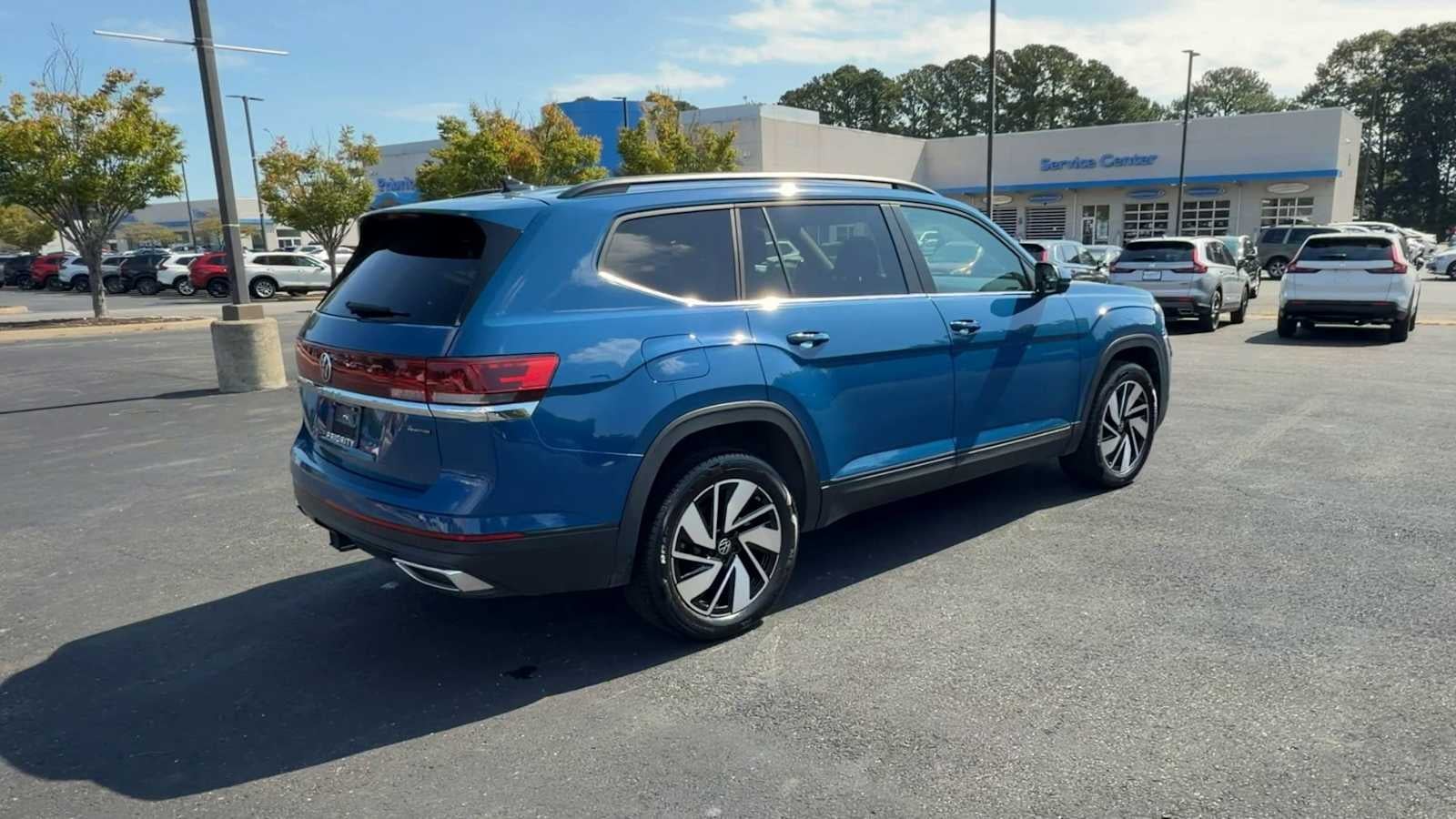 2026 Volkswagen Atlas 2.0T SE w/Technology