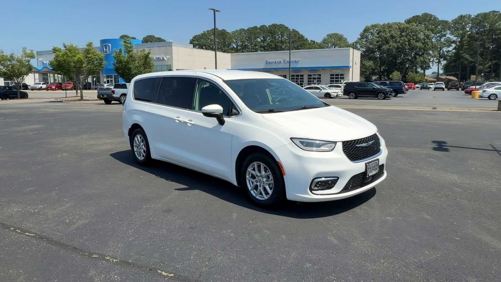 2023 Chrysler Pacifica Touring L