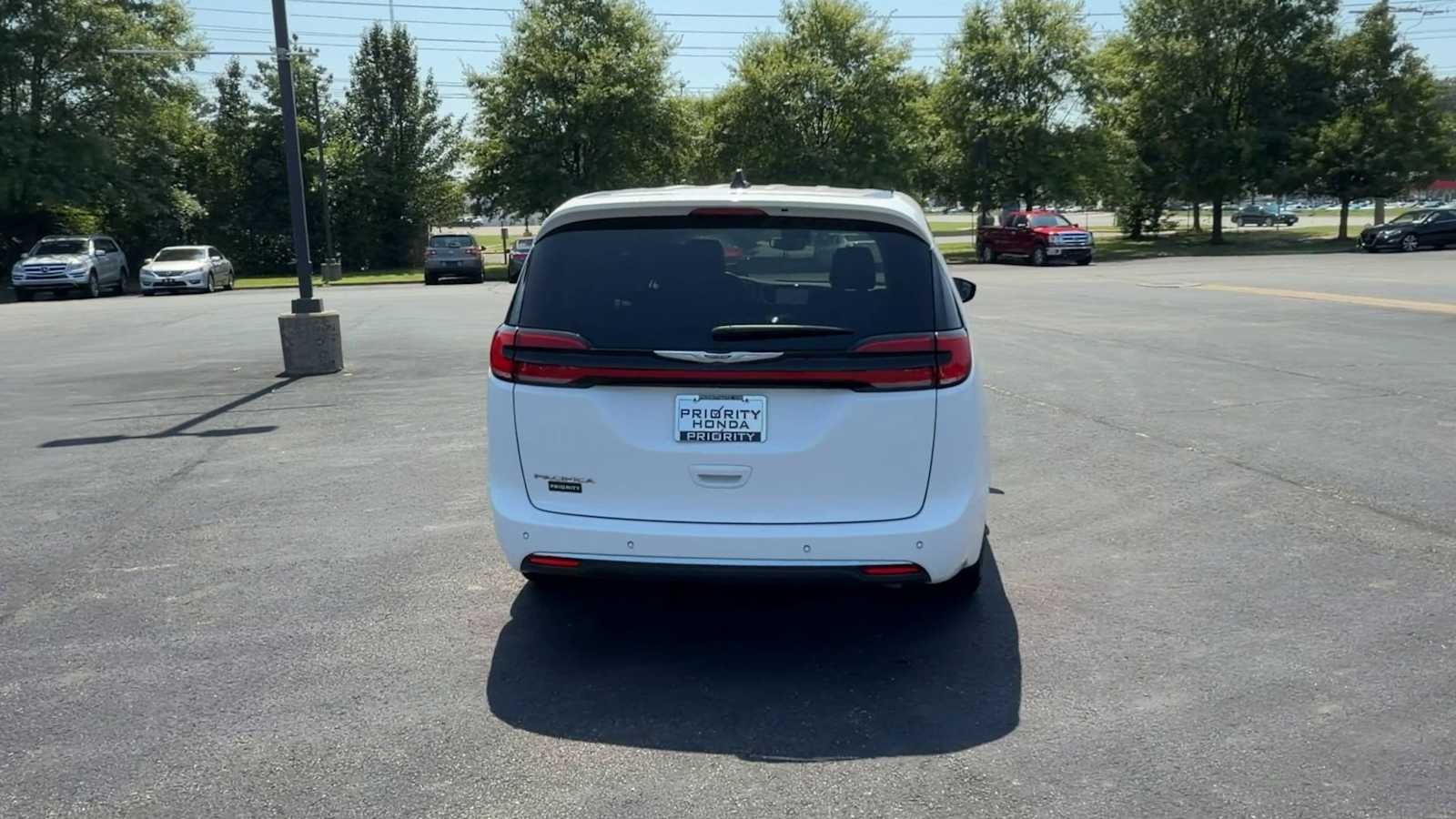 2023 Chrysler Pacifica Touring L