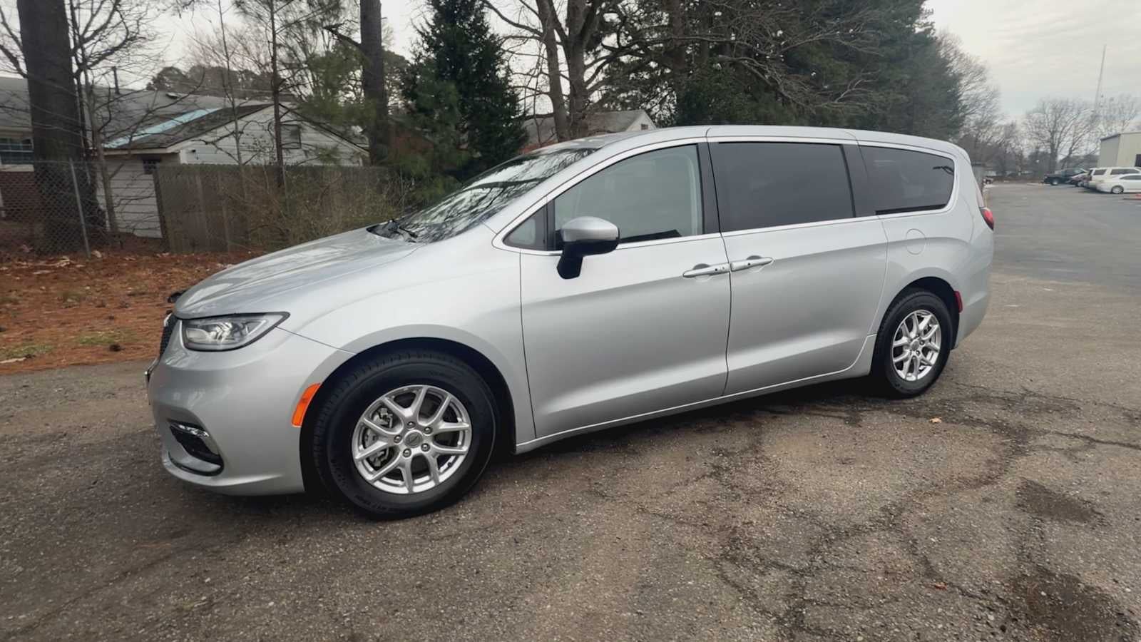 2023 Chrysler Pacifica Touring L