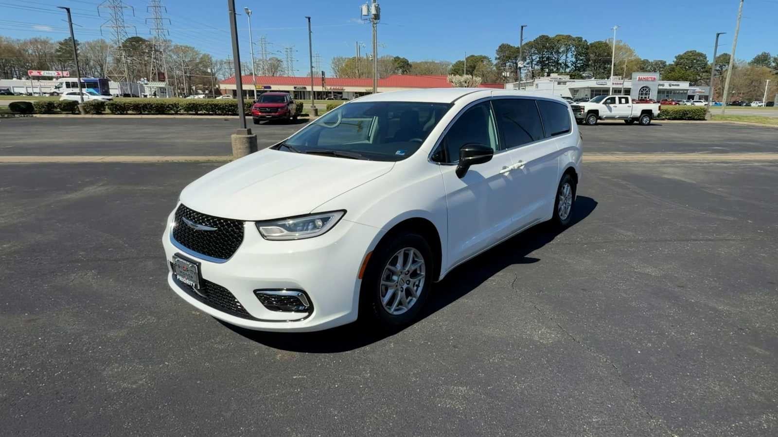 2024 Chrysler Pacifica Touring L