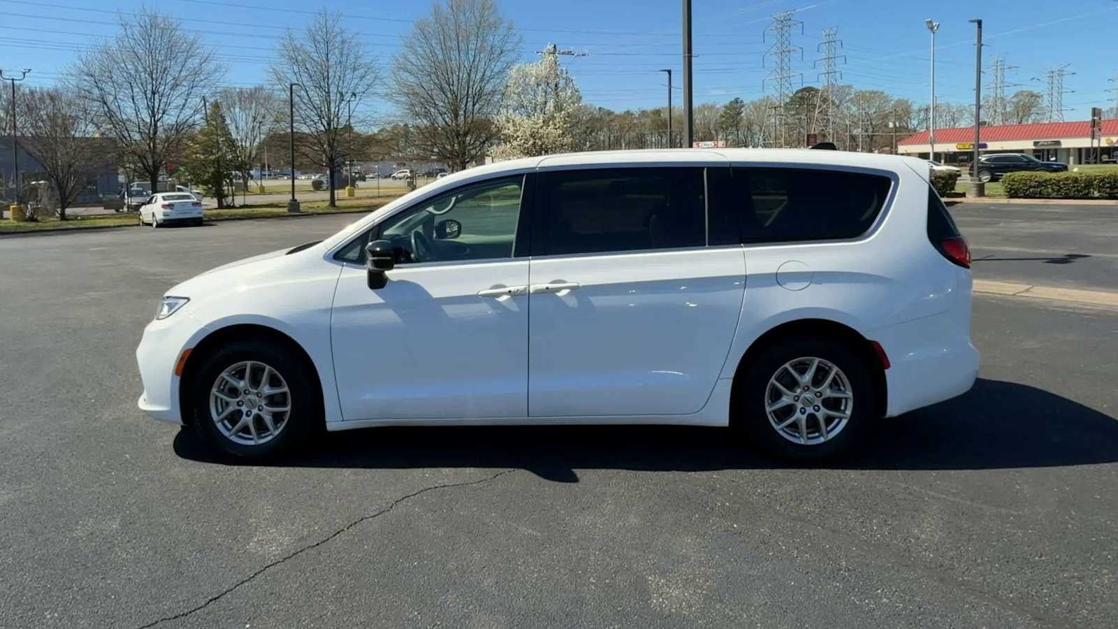 2024 Chrysler Pacifica Touring L