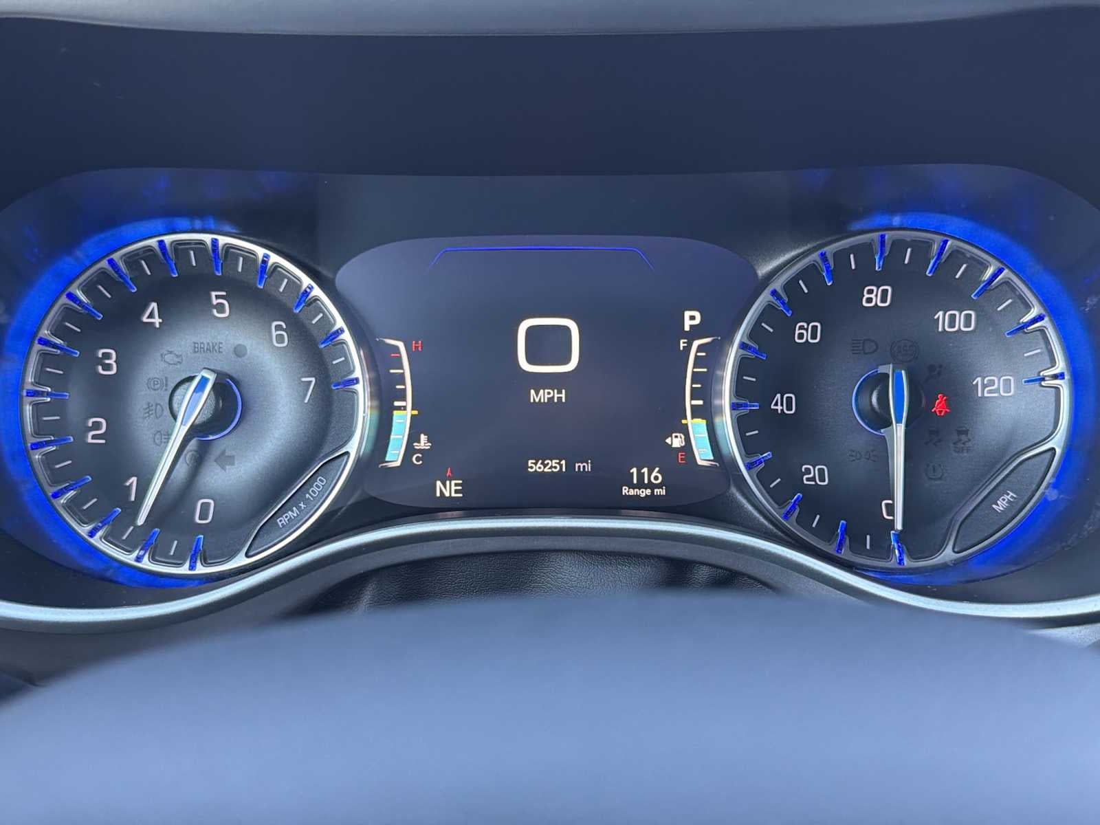 2025 Chrysler Pacifica Select