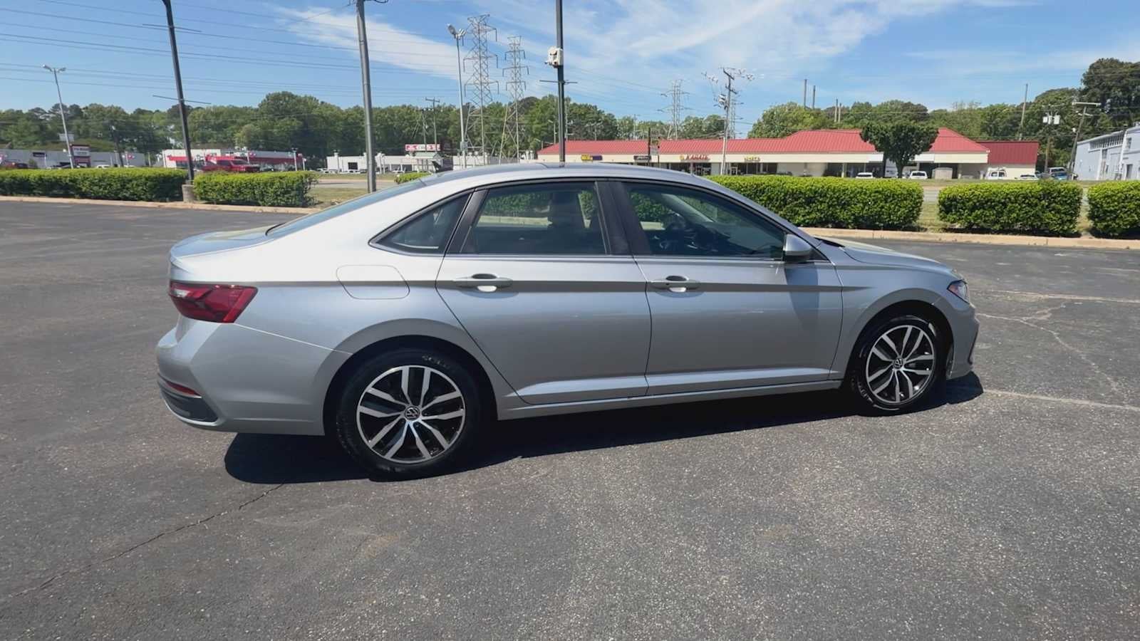 2025 Volkswagen Jetta SE