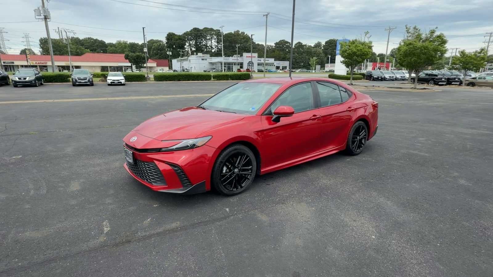 2025 Toyota Camry SE
