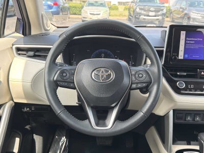 2024 Toyota Corolla Cross XLE
