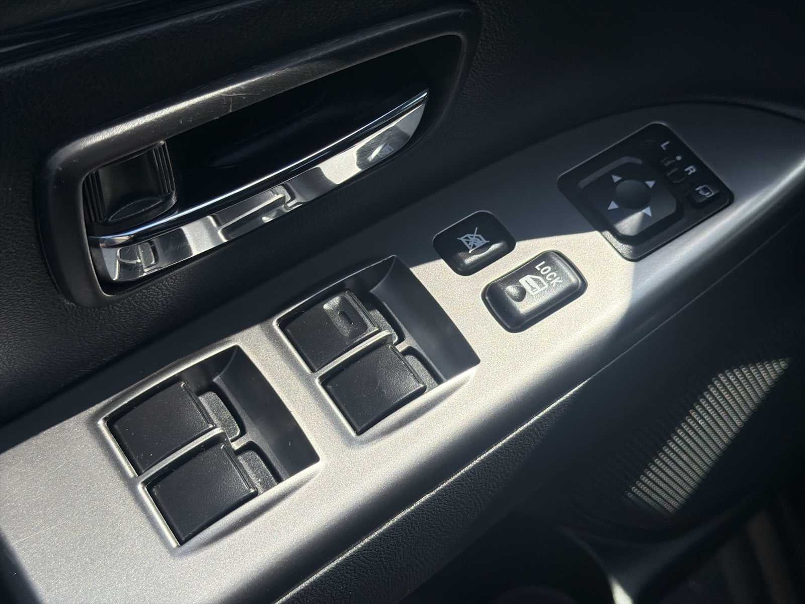 2024 Mitsubishi Outlander Sport SE