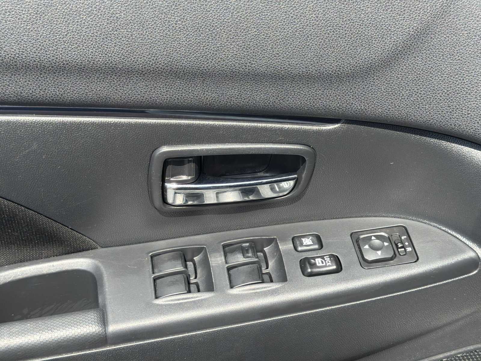 2024 Mitsubishi Outlander Sport ES