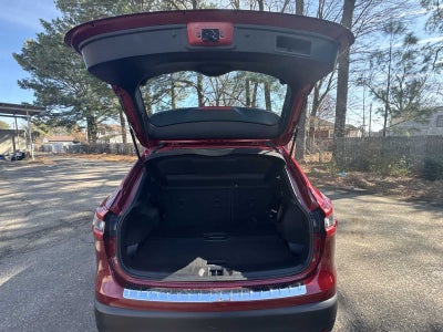 2022 Nissan Rogue Sport SV