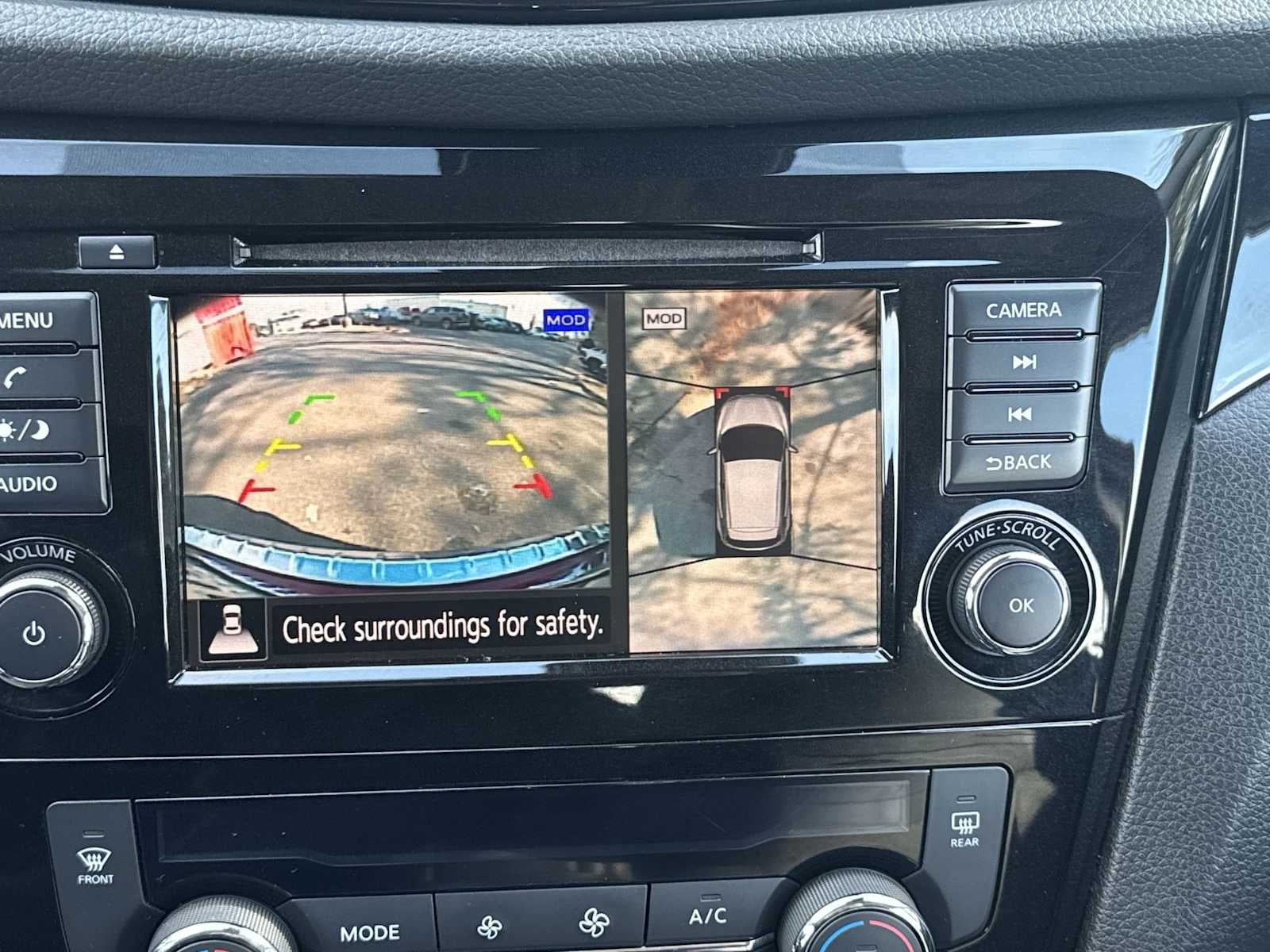 2022 Nissan Rogue Sport SV