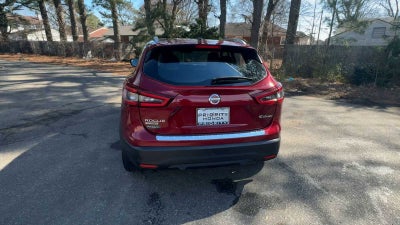 2022 Nissan Rogue Sport SV