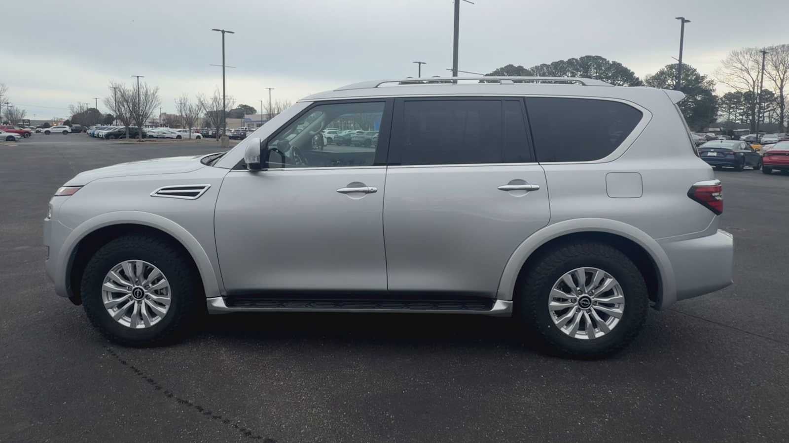 2024 Nissan Armada SV