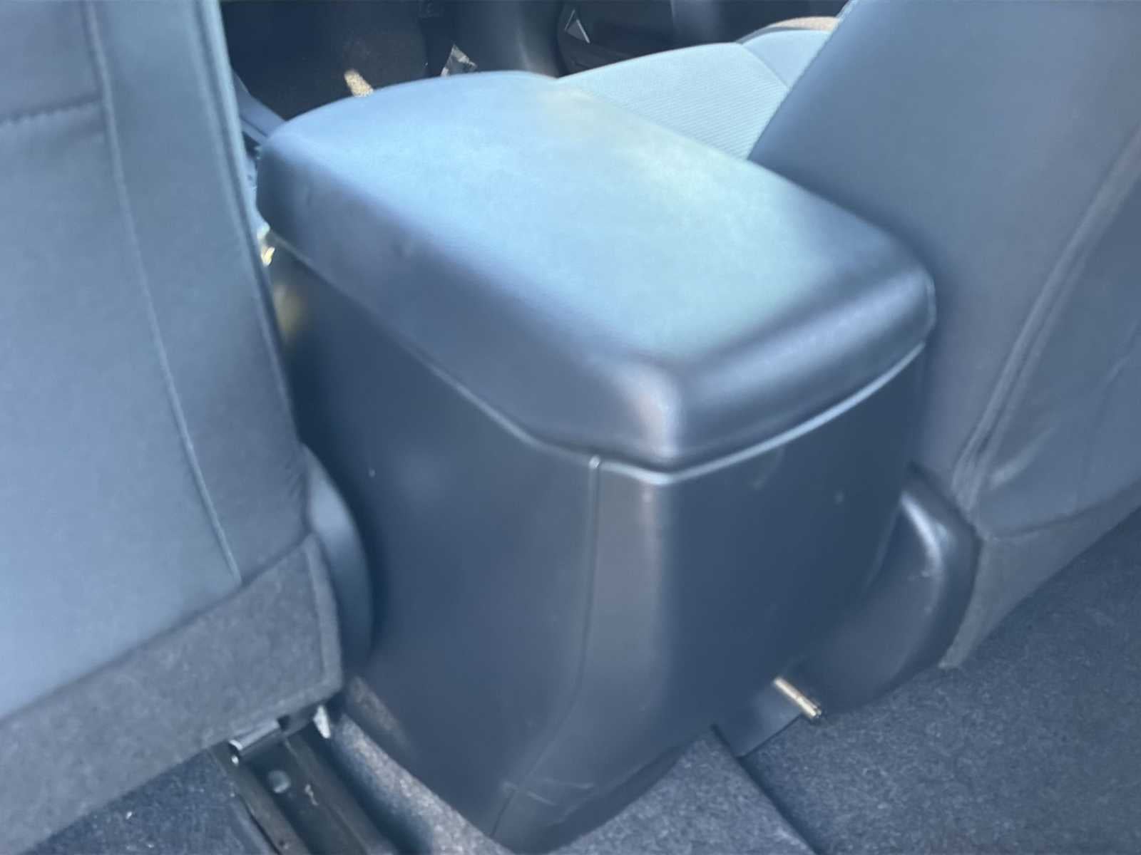 2018 Toyota RAV4 Hybrid LE