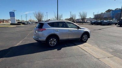 2018 Toyota RAV4 Hybrid LE