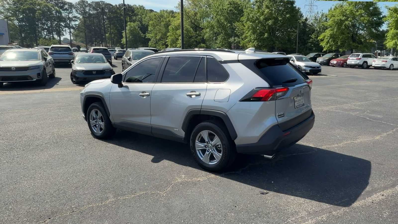 2023 Toyota RAV4 Hybrid XLE