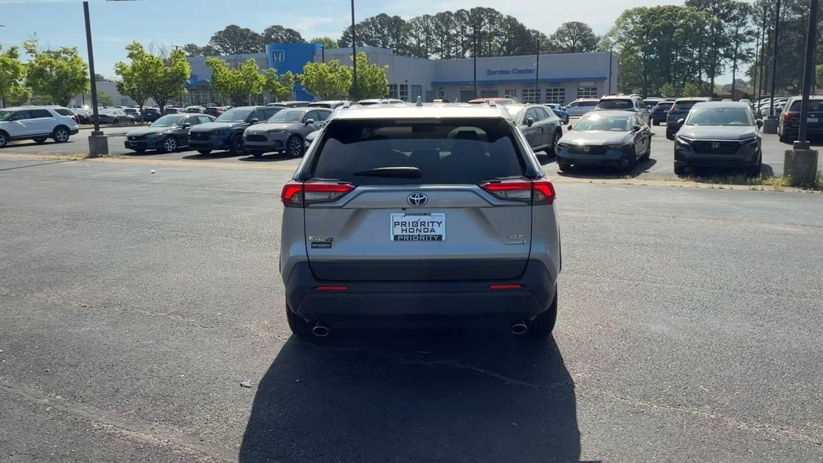 2023 Toyota RAV4 Hybrid XLE