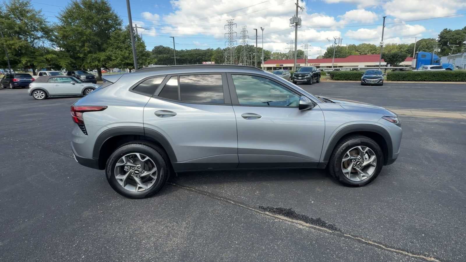 2025 Chevrolet Trax LT