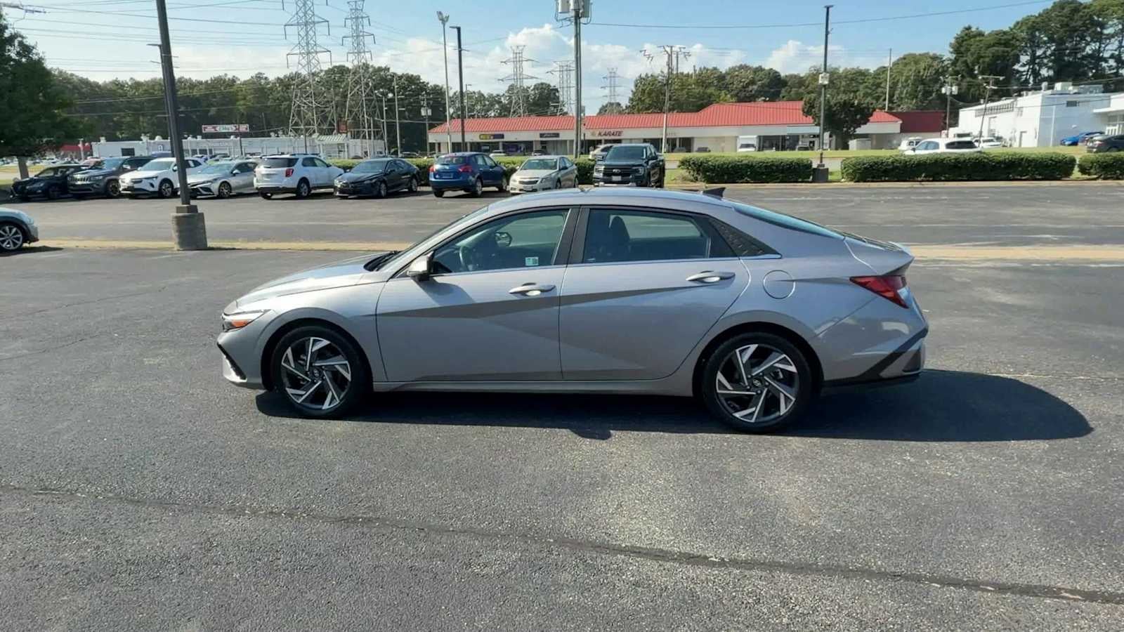 2024 Hyundai Elantra Limited