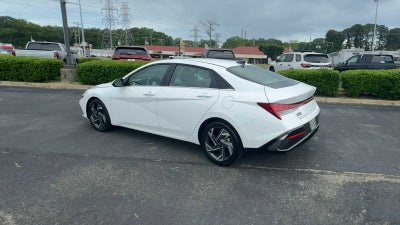 2025 Hyundai Elantra SEL Convenience