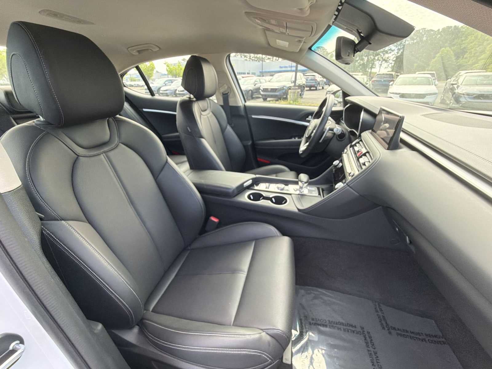 2025 Genesis G70 2.5T