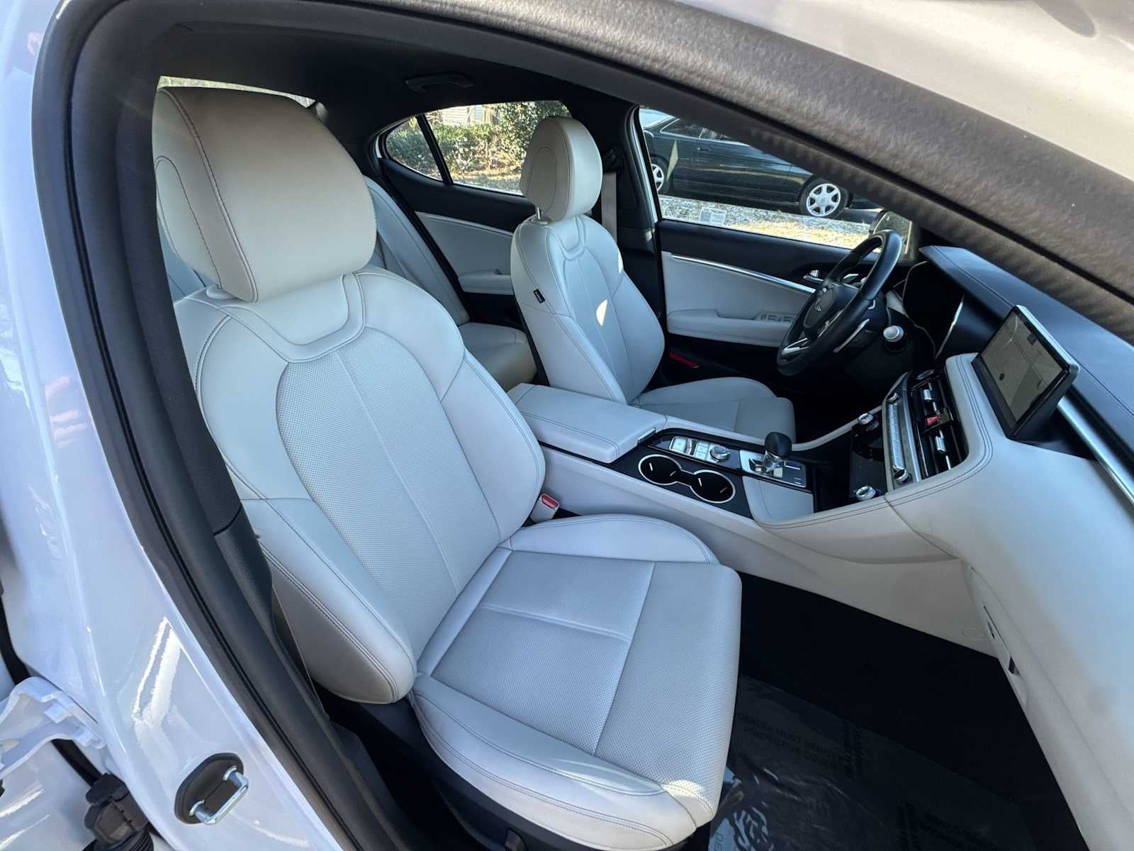 2025 Genesis G70 2.5T