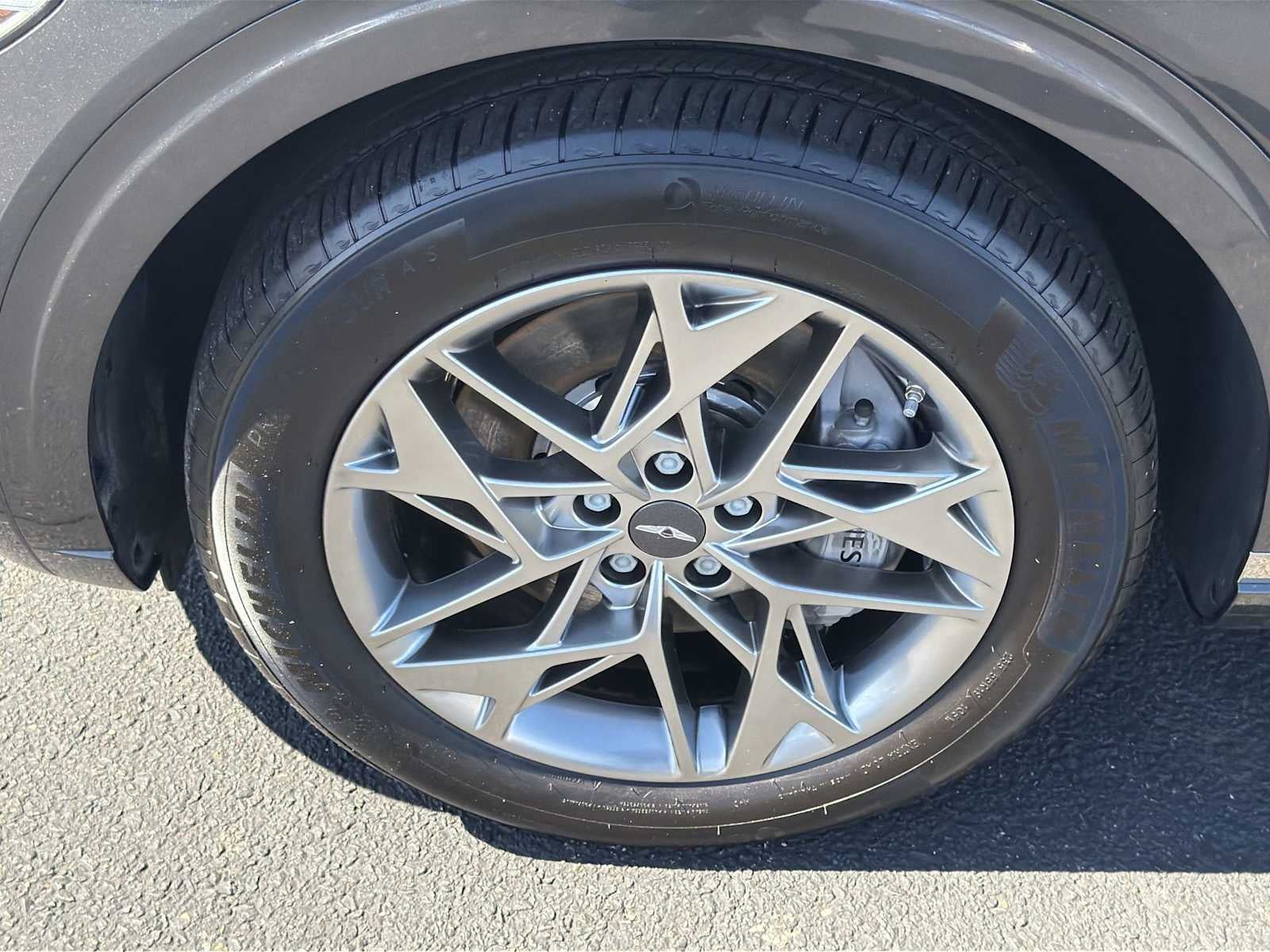 2025 Genesis GV70 2.5T