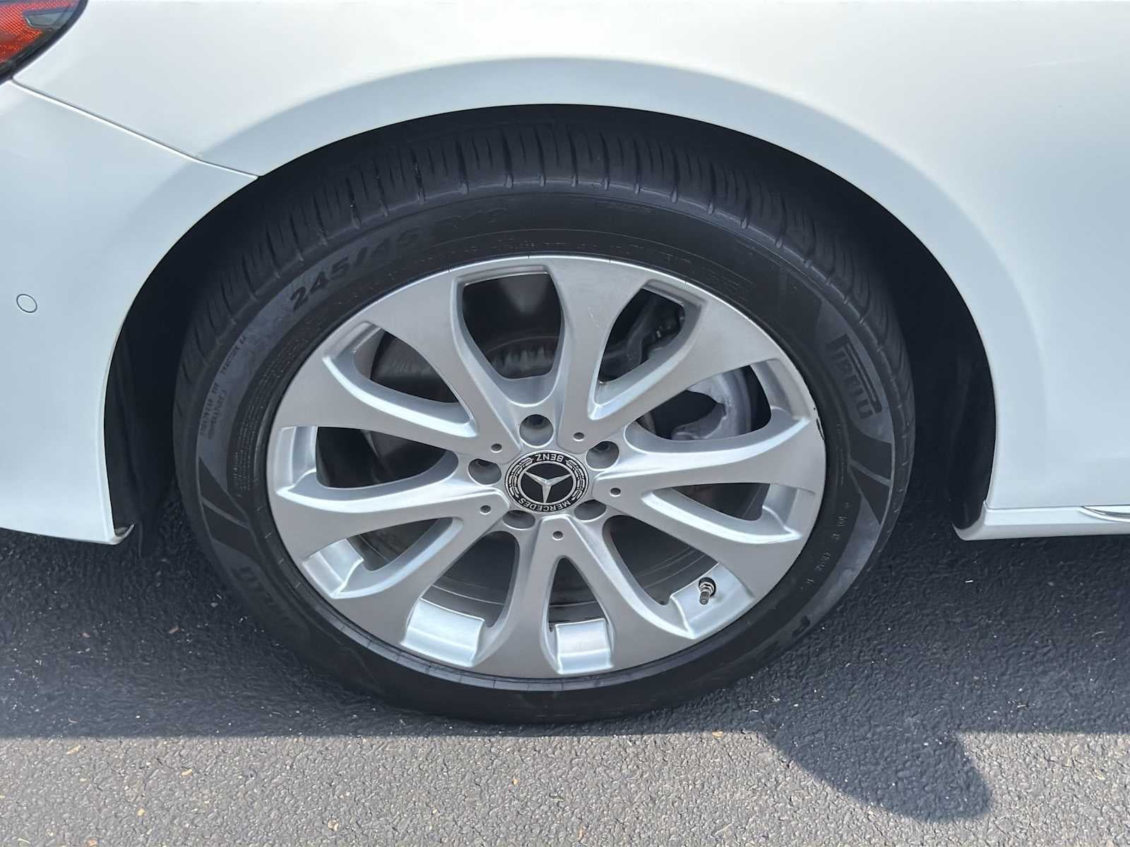 2018 Mercedes-Benz E 300 E 300