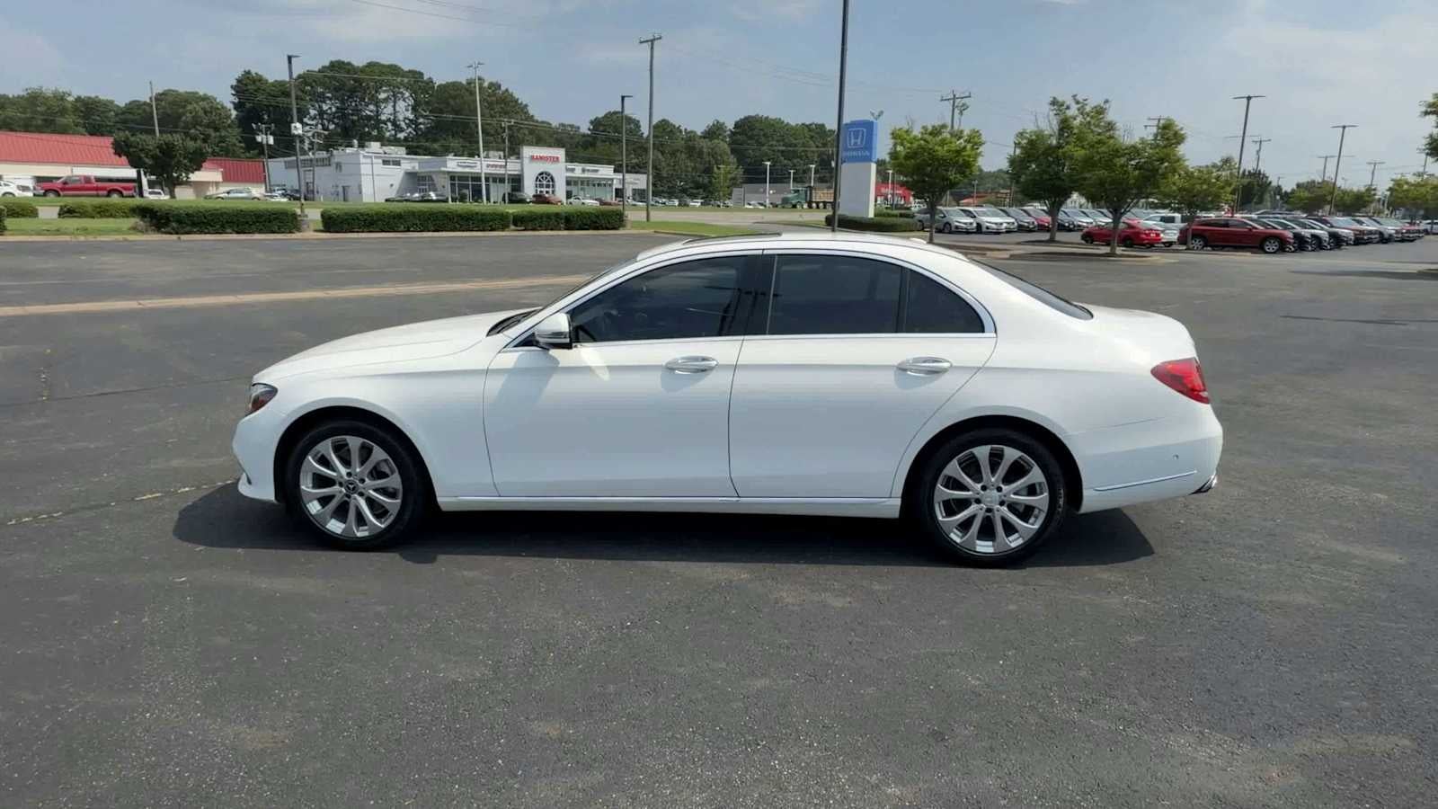 2018 Mercedes-Benz E 300 E 300
